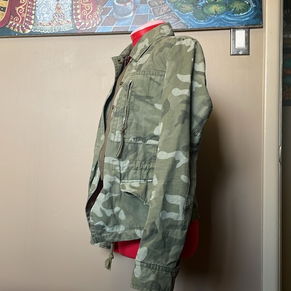 Fully lined Gap camouflage utility jacket circa 2013 - Picture 4 of 10